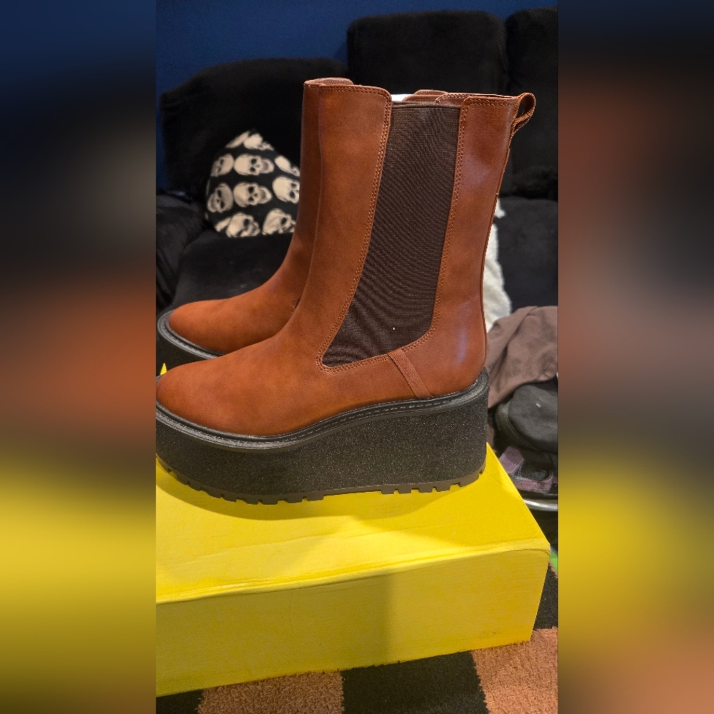 SUSAN Chelsea Boot By Sam Edelman Size 10